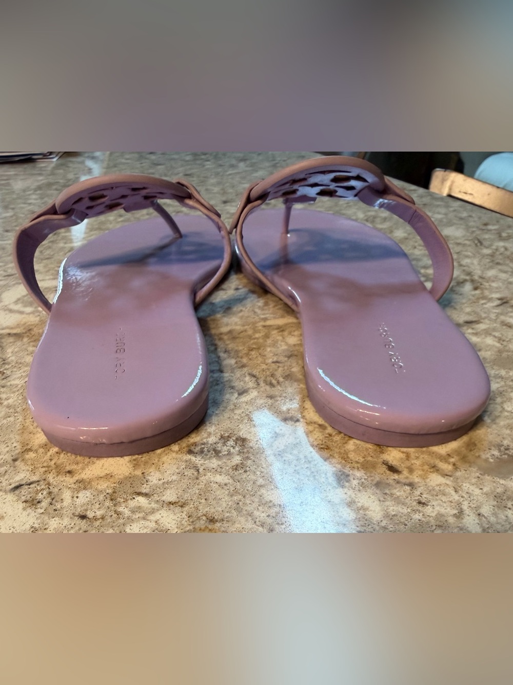 Tory Burch Miller soft Sandal. Color Lavender Cloud. Size 8 - Picture 6 of 8